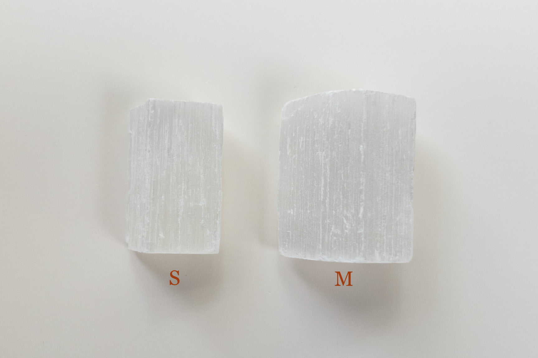 Pezzi grezzi di selenite